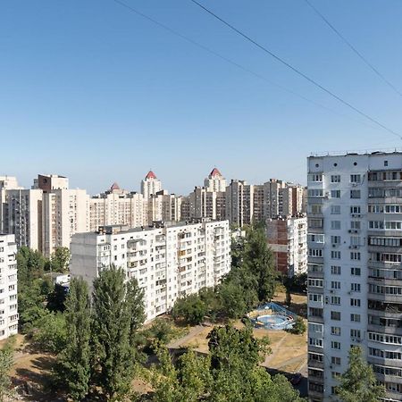 Чудова Квартира Для Відпочинку І Роботи На Оболоні Kiev Exteriör bild