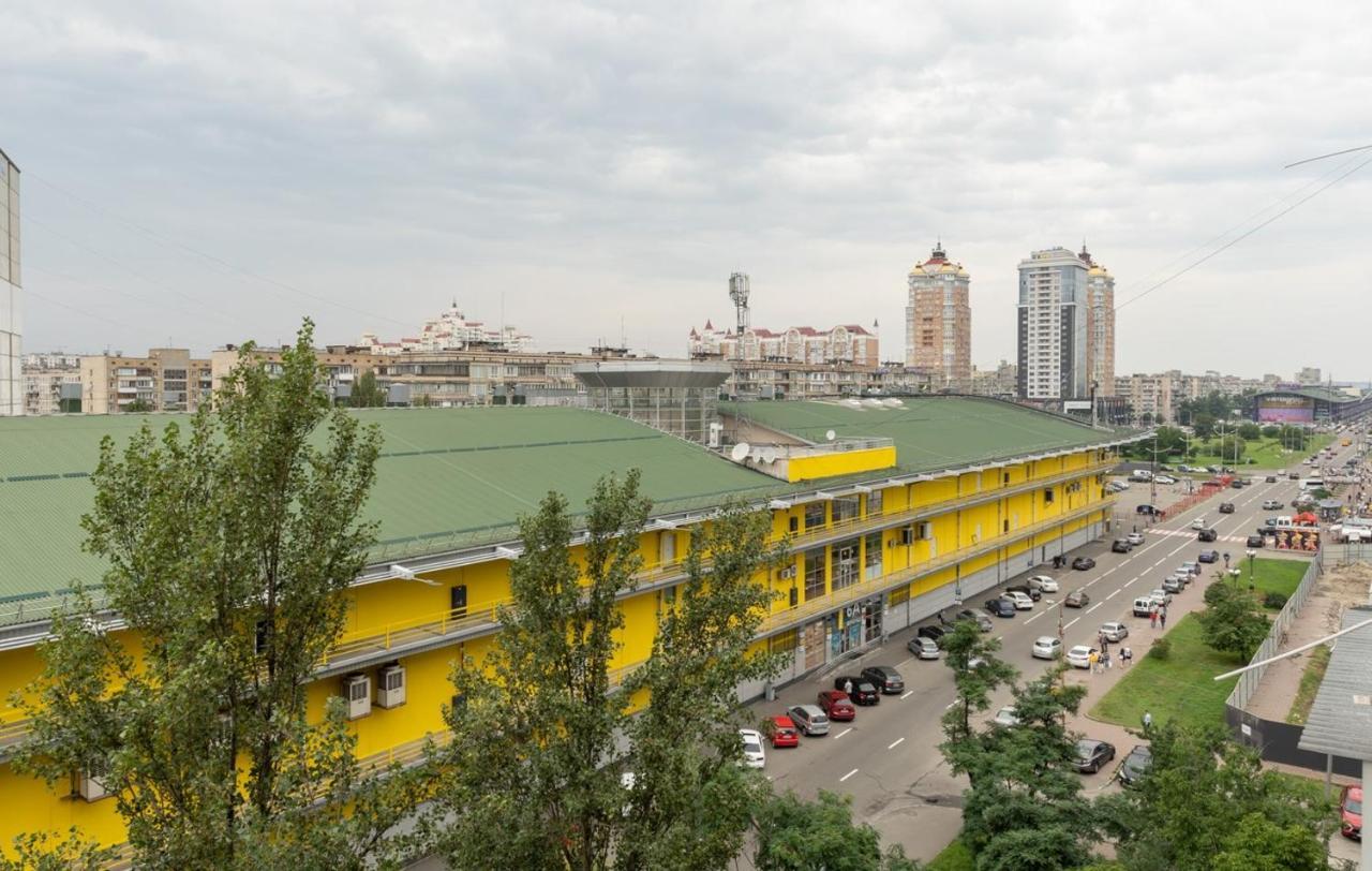 Чудова Квартира Для Відпочинку І Роботи На Оболоні Kiev Exteriör bild